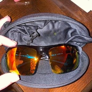 Men’s sunglasses